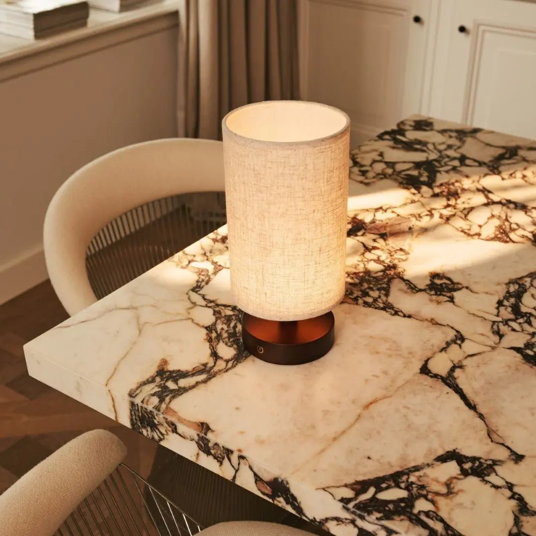 Ben donkerbruine houten tafellamp-oplaadbaar, dimbaar, USB-C aangedreven