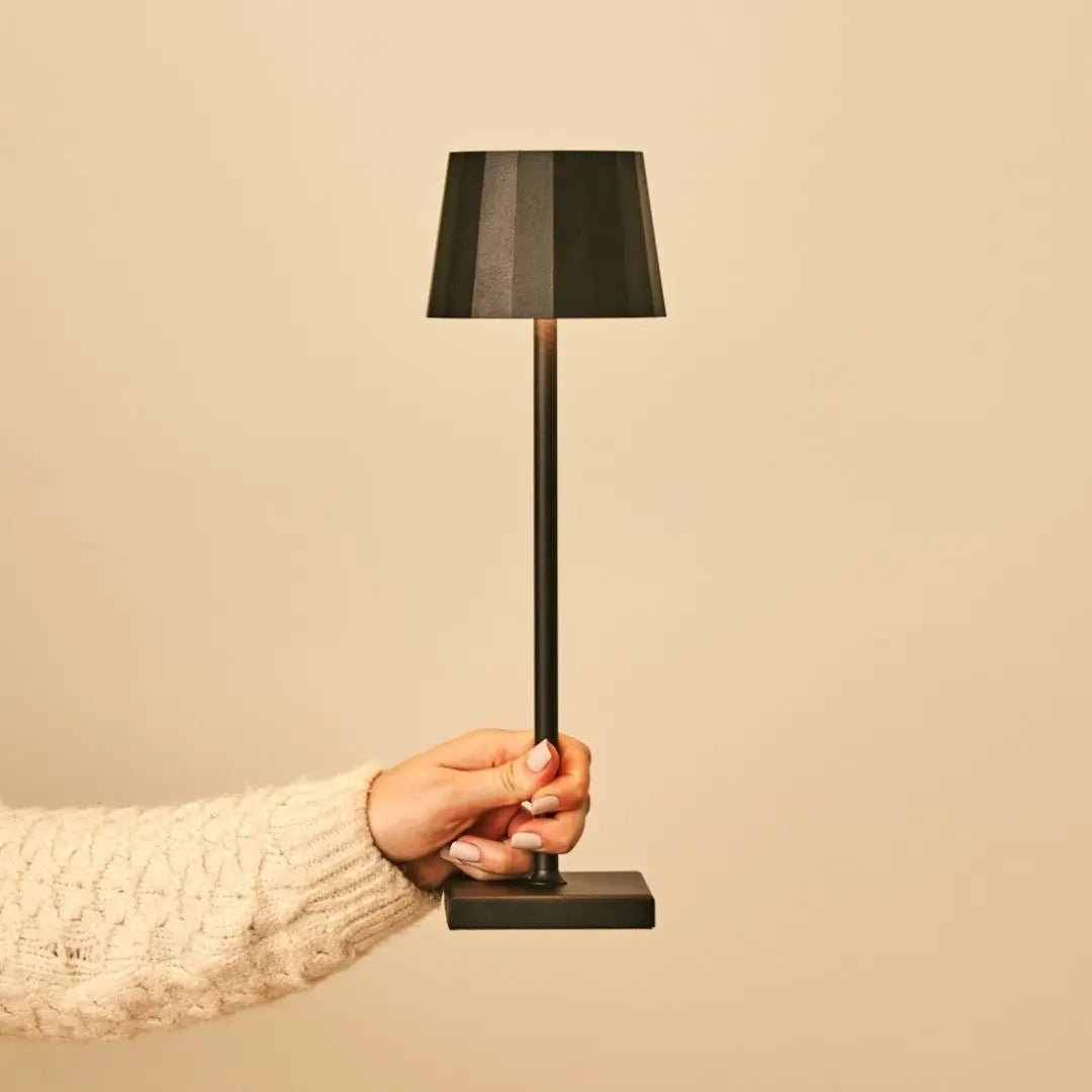 William Black oplaadbare ijzeren tafellamp – 120 uur batterij, dimbaar, opladen via USB-C