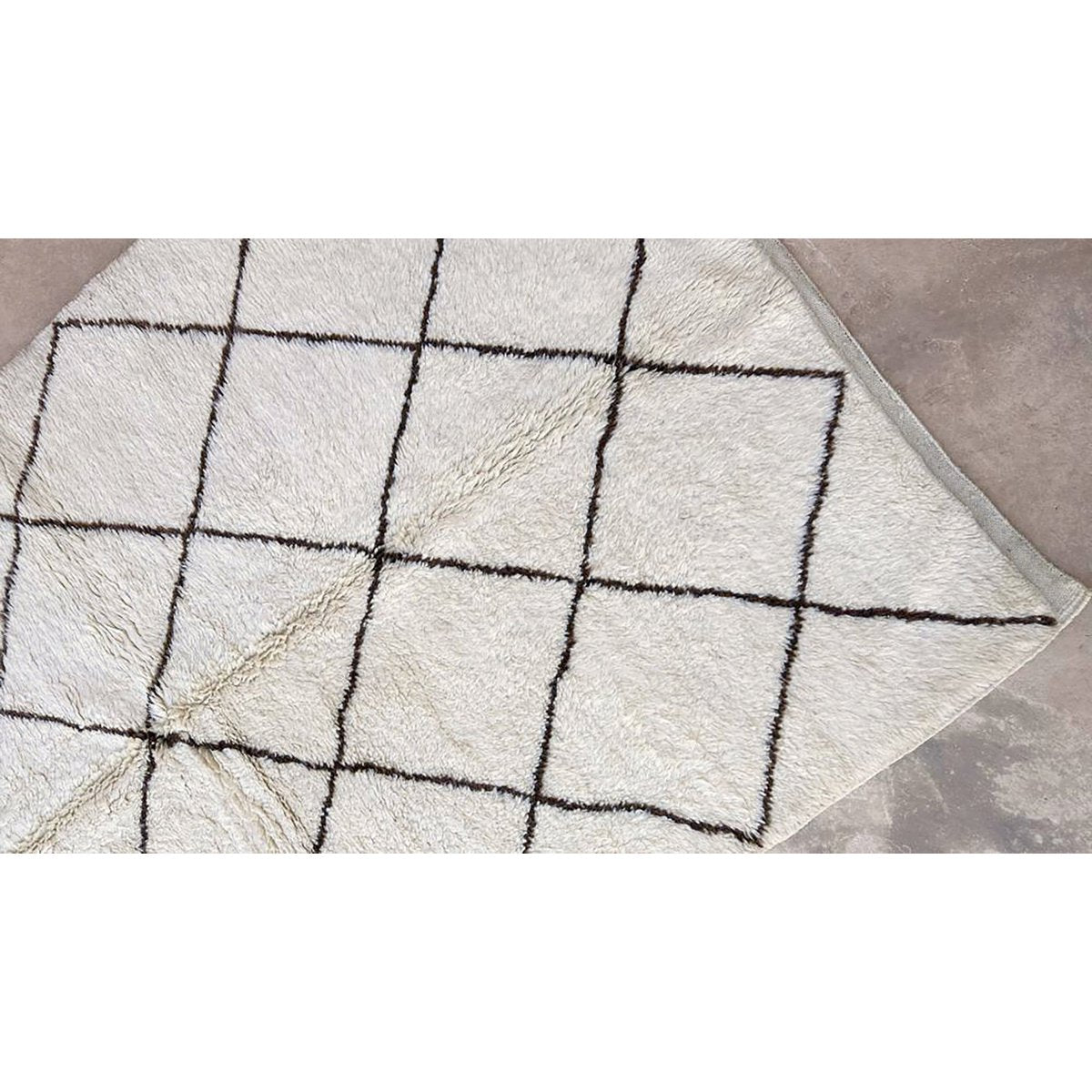 Eigentijds berber ber tapijt in handgemaakte wol 151 x 253 cm