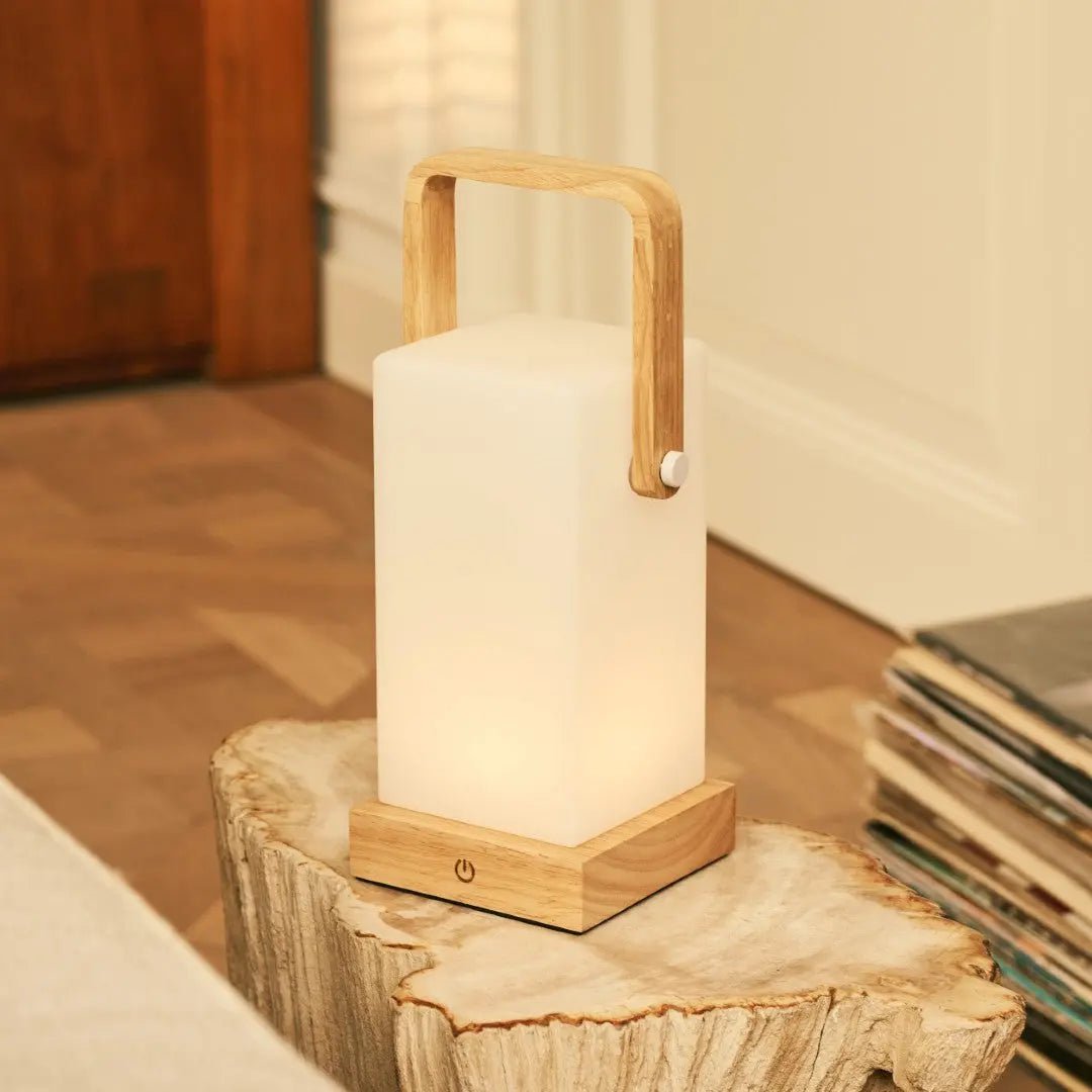 Harper lichtbruine houten lamp – draadloze oplaadbare tafellamp met handvat