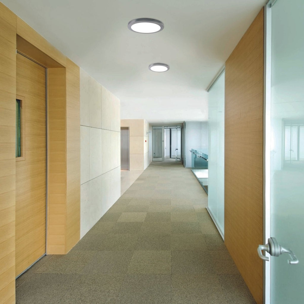 Liv · Metalen plafondlamp — chroom