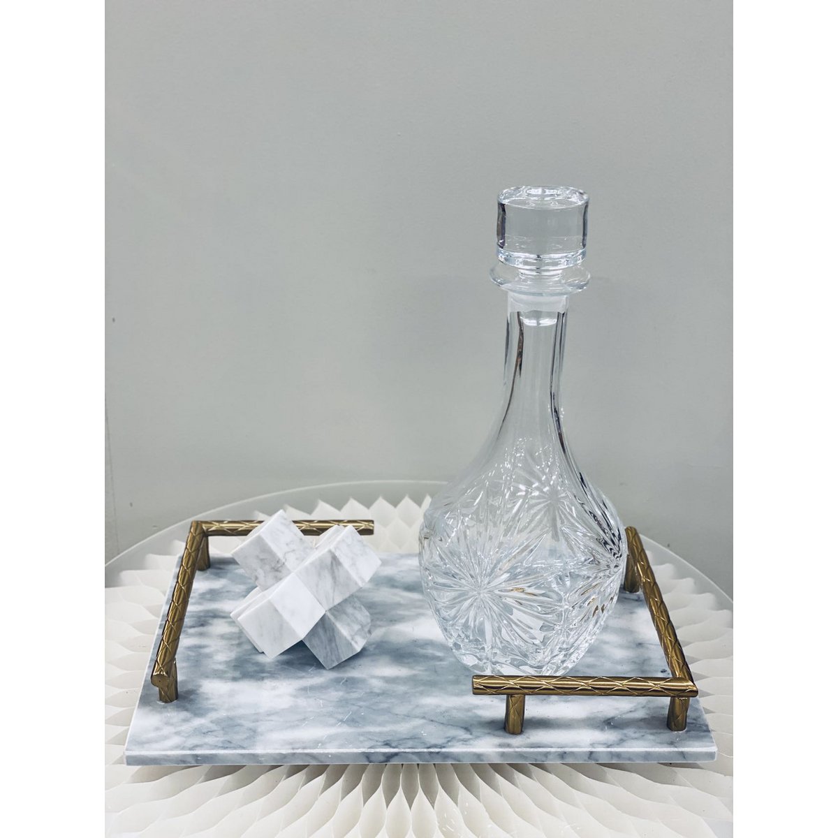 Licht luxe modern eenvoudig marmeren kruis wit klein formaat: 9cm*9cm*9cm