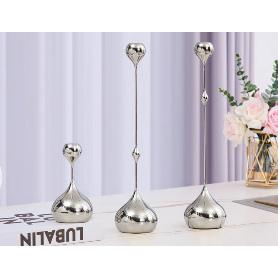 Tender Kandelaar M Afmeting: H 34cm x D 3,15x B 7cm