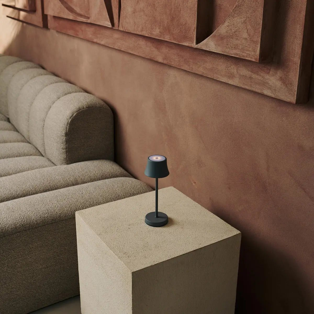 De pijp mini muis grijs oplaadbare tafellamp - draadloos opladen, dimbare lamp en 3 lichte kleuren