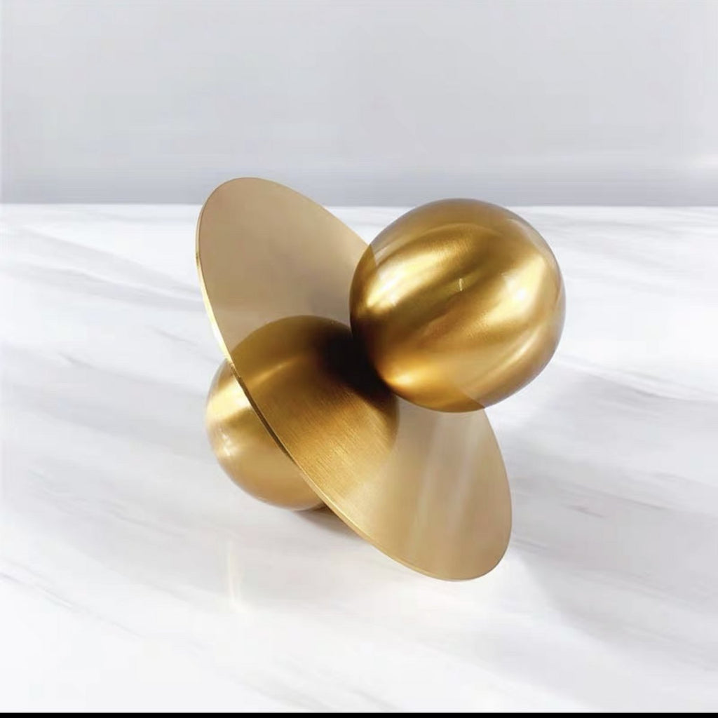 Moderne en eenvoudige metalen bolvormige ornamenten voor huis en woonkamer.Afmetingen: 20cm*20cm