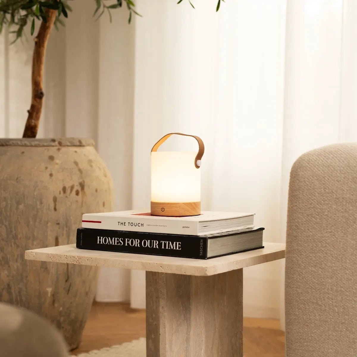 Avery lichtbruin oplaadbare taflamp-draadloos, dimable en USB-C