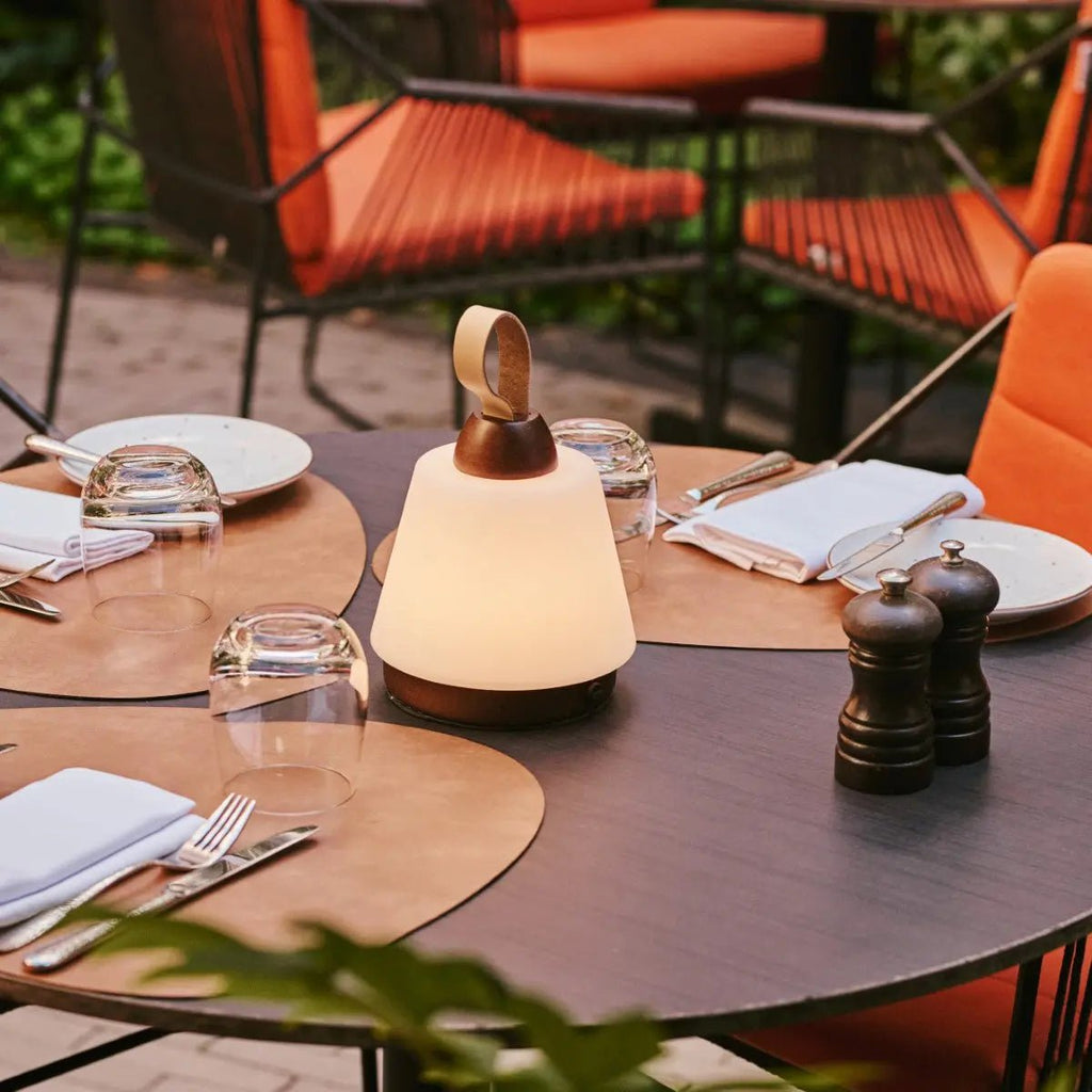 Liv donkerbruine oplaadbare lamp – leren band, dimbaar, 3 lichtmodi, draadloos