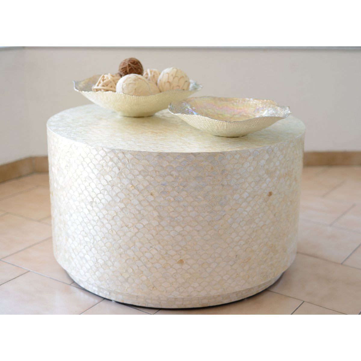 Parelwitte salontafel 76x76x44cm