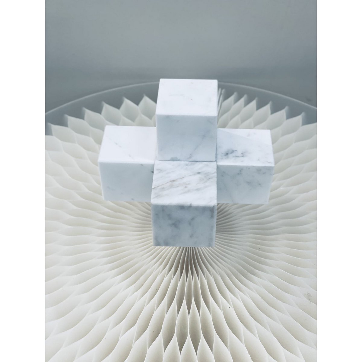 Licht luxe modern eenvoudig marmeren kruis wit klein formaat: 9cm*9cm*9cm