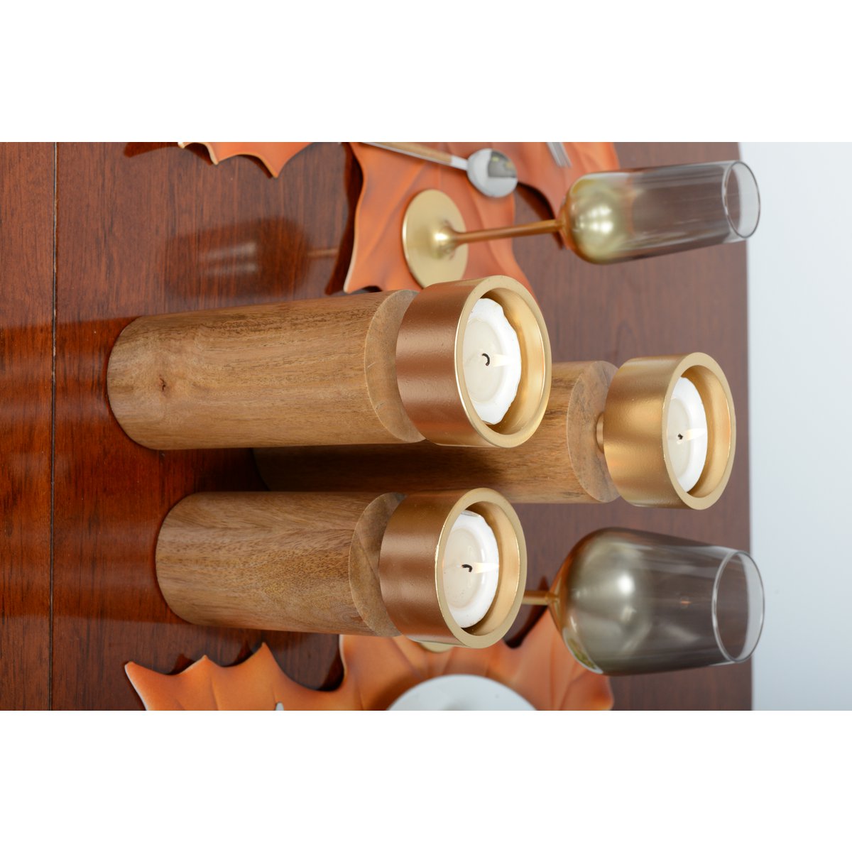 Hout en gouden metalen kandelaar 27 cm