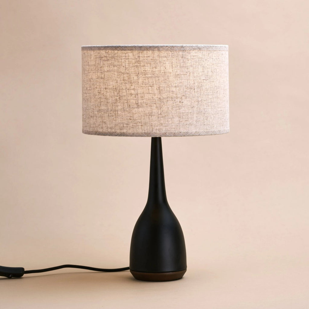 Jacob zwarte lamp met beige kap – elegante en warme verlichting