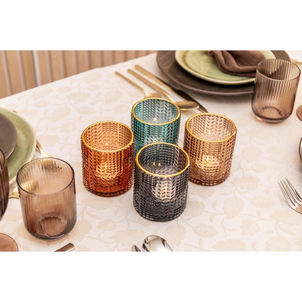 4 -Color kandelaars met gouden randen 8x8x9cm - veel 4