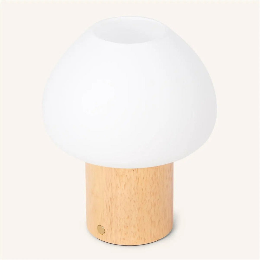 Fynn Lichtbruine houten lamp – Oplaadbaar, dimbaar en stijlvol