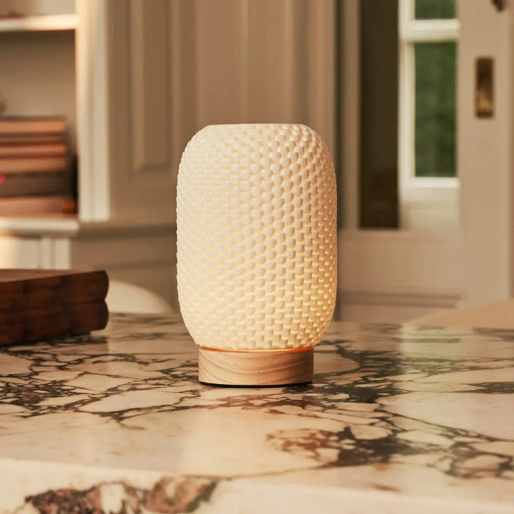 Aurora lichtbruine draadloze tafellamp in 3D-geprinte porselein-oplaadbaar, dimbaar en tot 100 uur licht