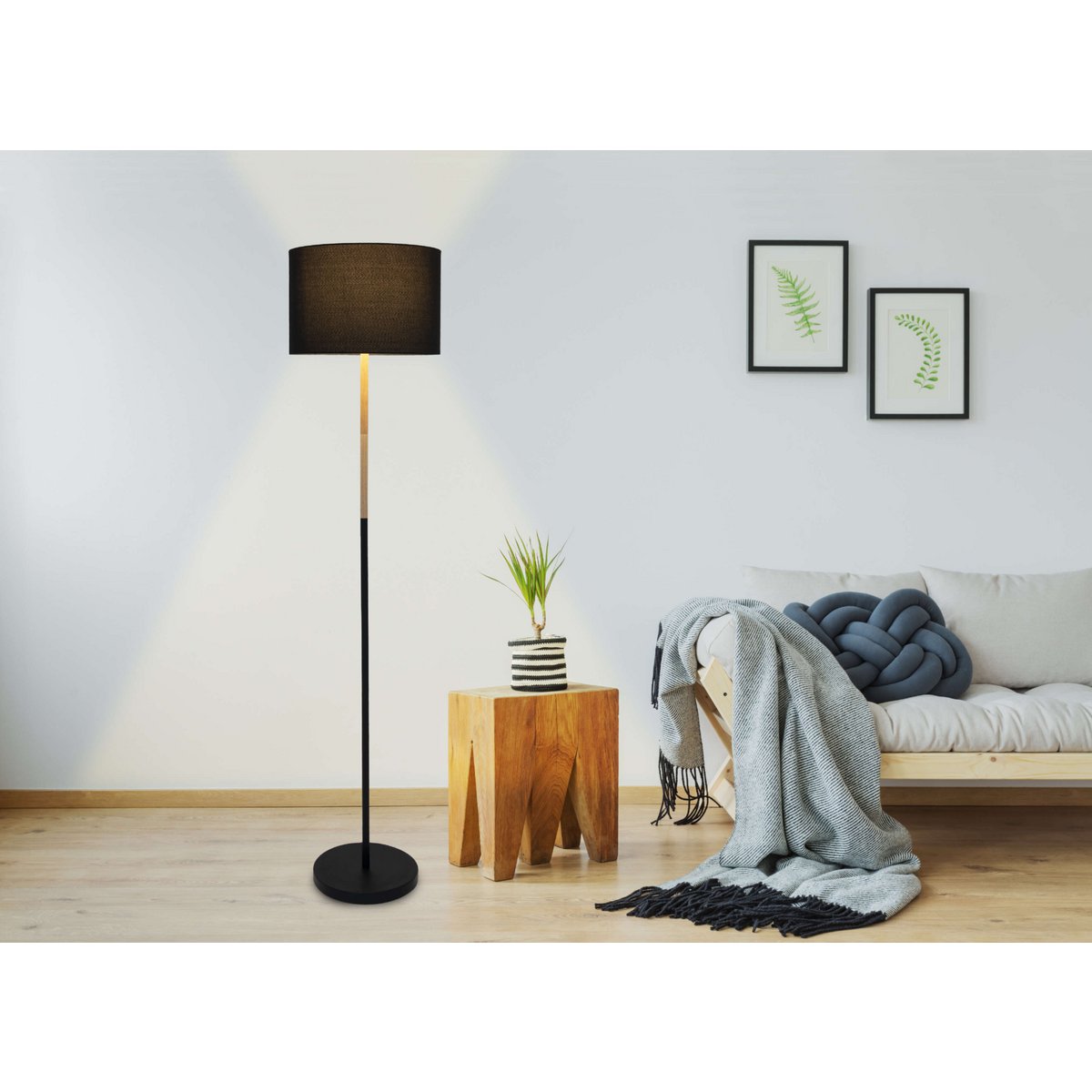 Liv · Vloerlamp — zwart