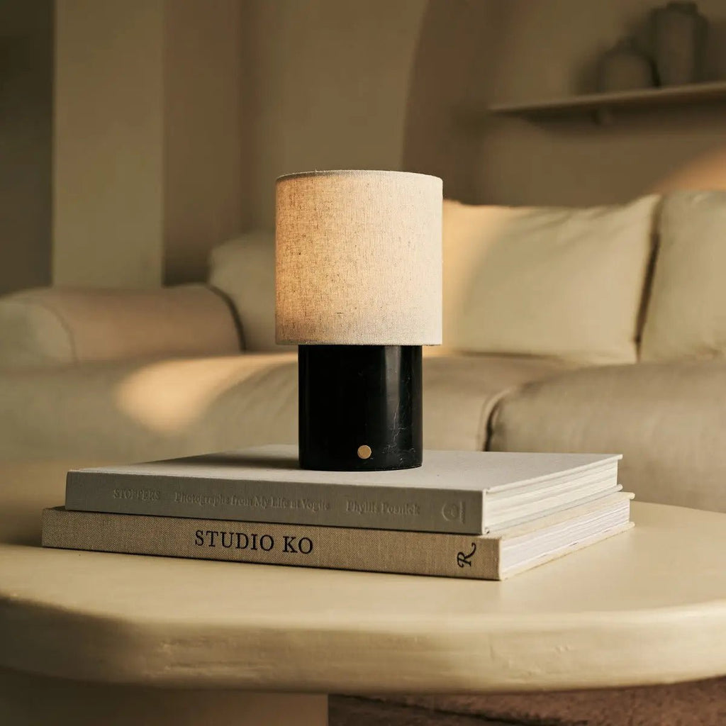 Onoda Black / Nero Marquina - Marmeren oplaadbare tafellamp - met linnen verwisselbare lampenkap en oplaadbaar ontwerp