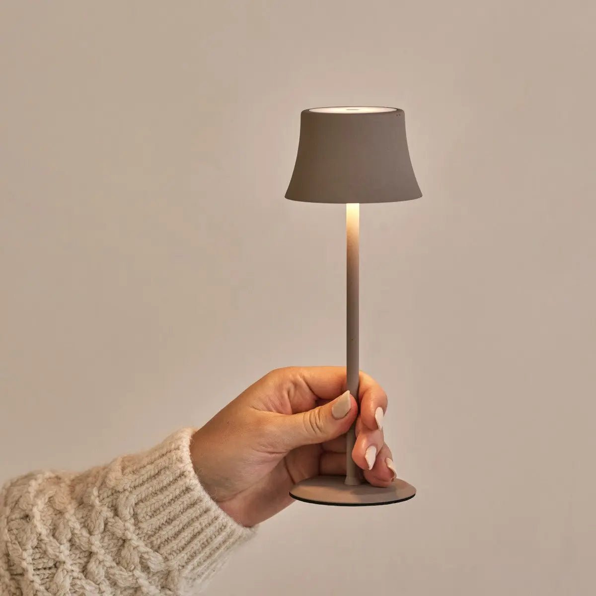 Willy Mini Koala Bruin Oplaadbare Tafellamp – Snoerloos, Dimbaar, 60 uur Batterij