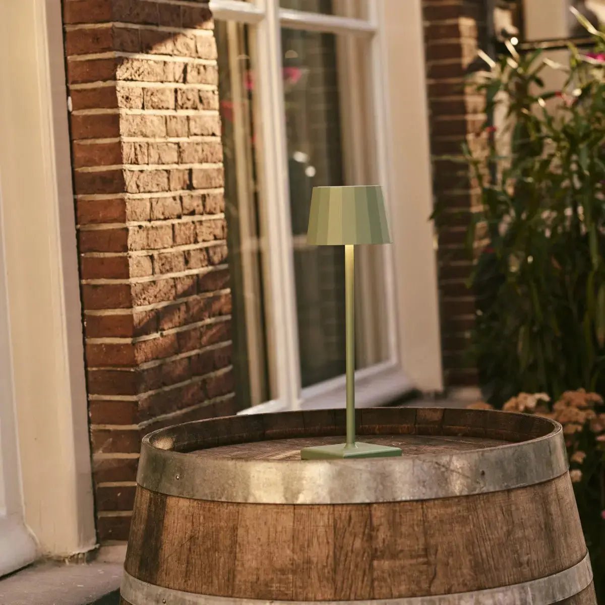 William Sage groene oplaadbare tafellamp – USB-C, dimbaar, batterij met een levensduur van 120 uur