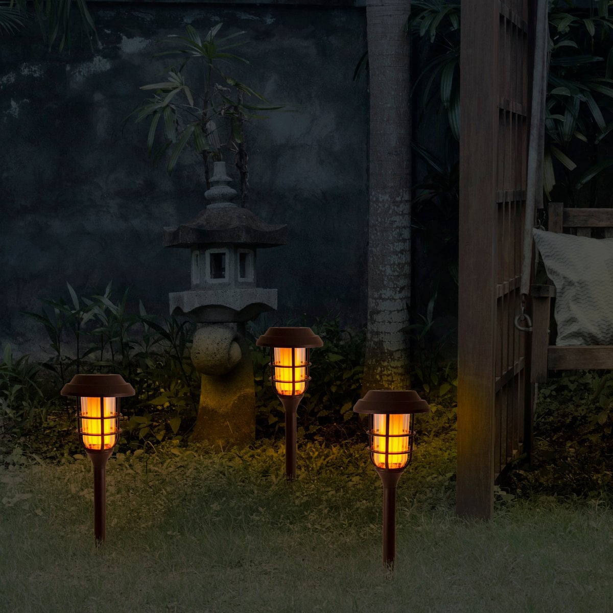 3 Set LED Outdoor Earth Spit 34 cm High, Skeer gemaakt van zwart plastic met geïntegreerde LED, zonnelampje voor buiten