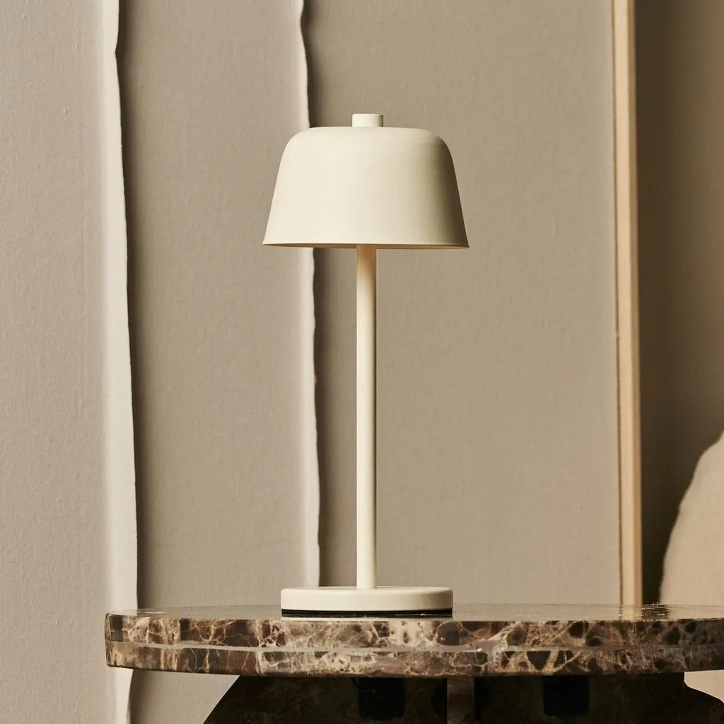 Anton vanille oplaadbare tafellamp | Stijlvolle en draadloze verlichting