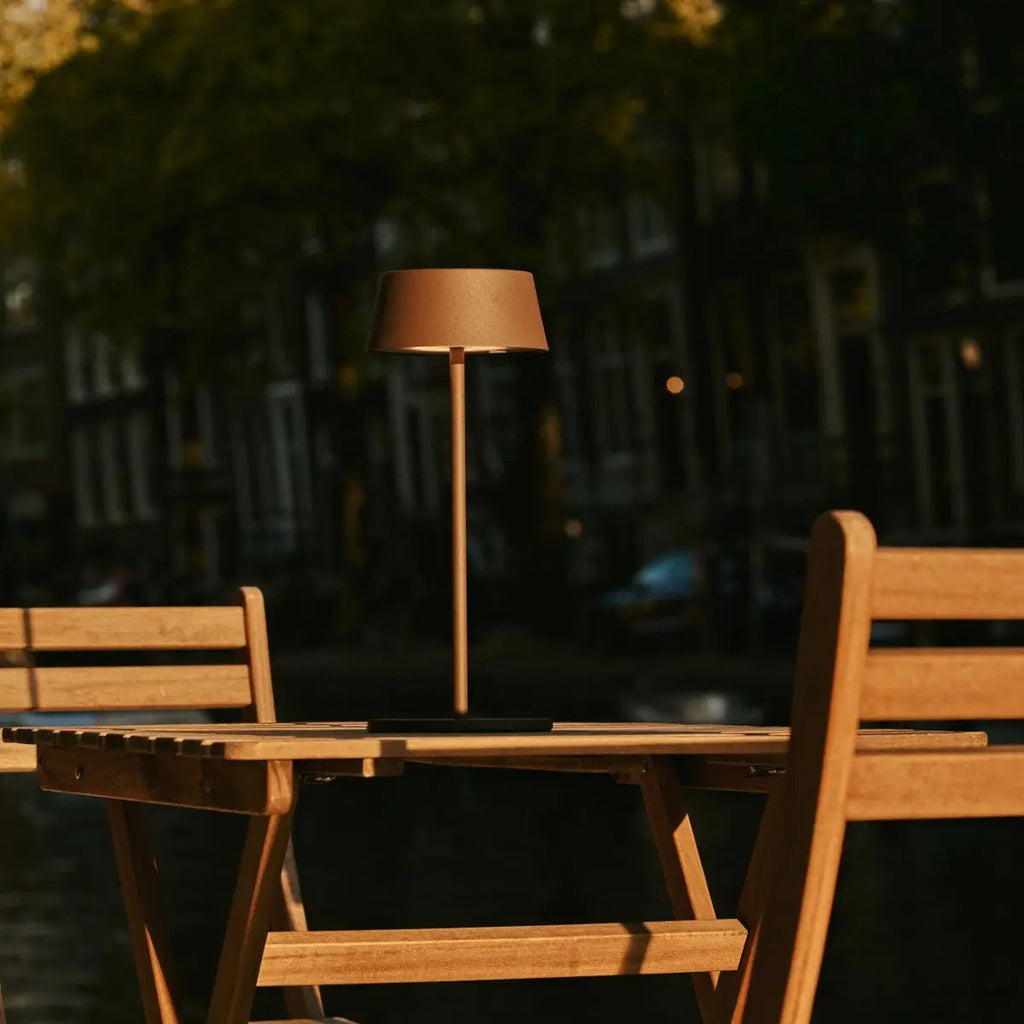 Hugo Mocha Brown oplaadbare tafellamp - Stijlvol, dimbaar en draadloos