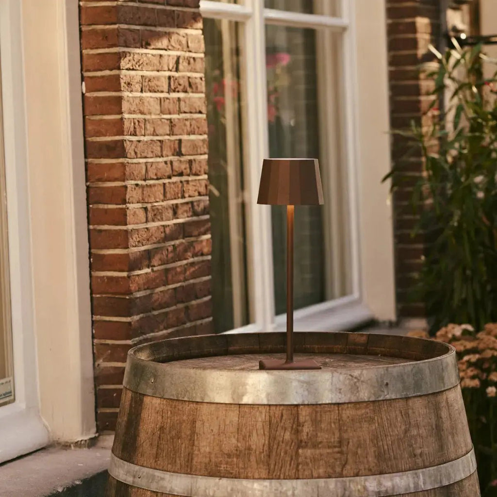 Wouter Mocha Brown oplaadbare tafellamp-Draadloos opladen, dimable, 120 uur batterijduur