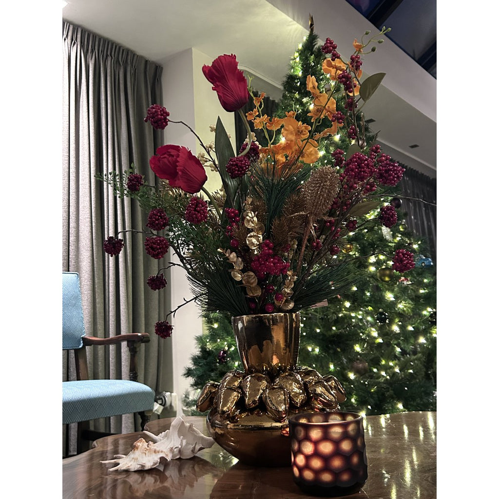 Hand Made Golden Strawberry size:22*23 Hoog