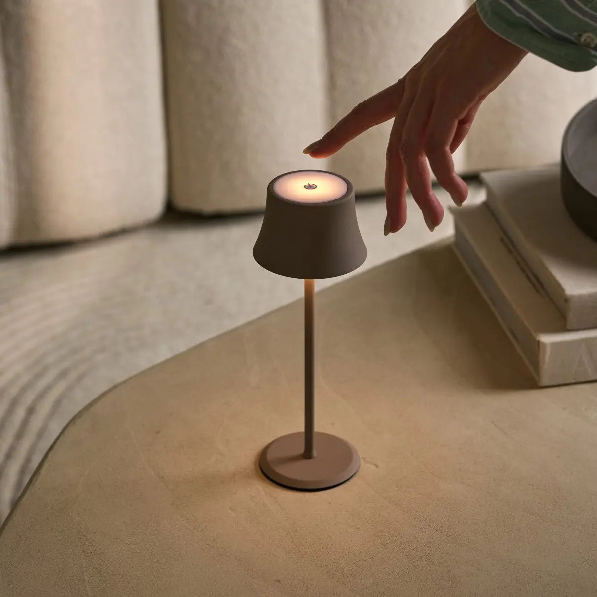 Willy Mini Koala Bruin Oplaadbare Tafellamp – Snoerloos, Dimbaar, 60 uur Batterij