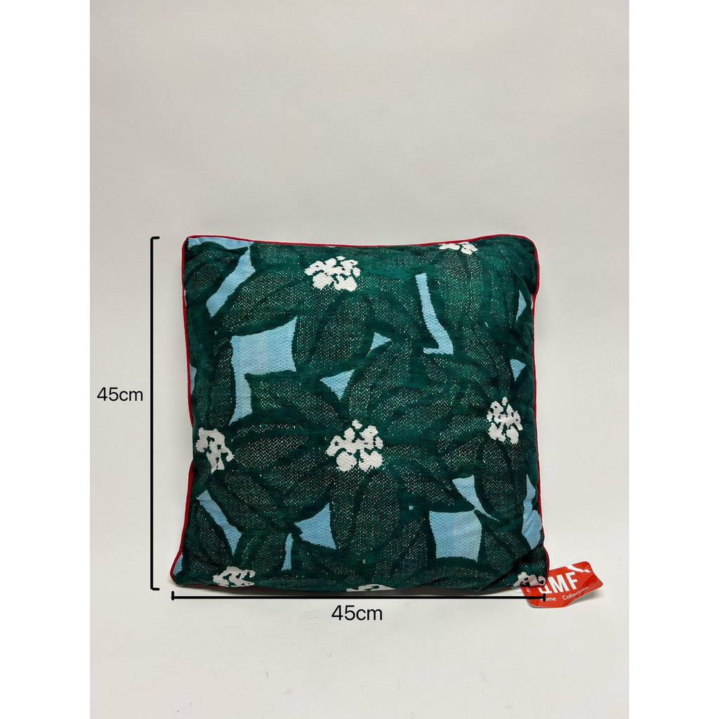 Sierkussen 45*45 De kussenhoes wordt geleverd met vulling en is voorzien van een ritssluiting.