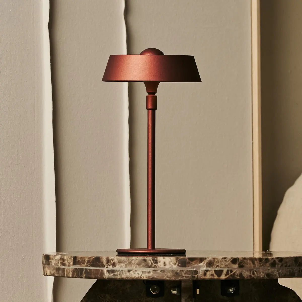 Luca Bronze - USB -oplaadbare lamp L Minimalistisch, speels en dimpelbaar