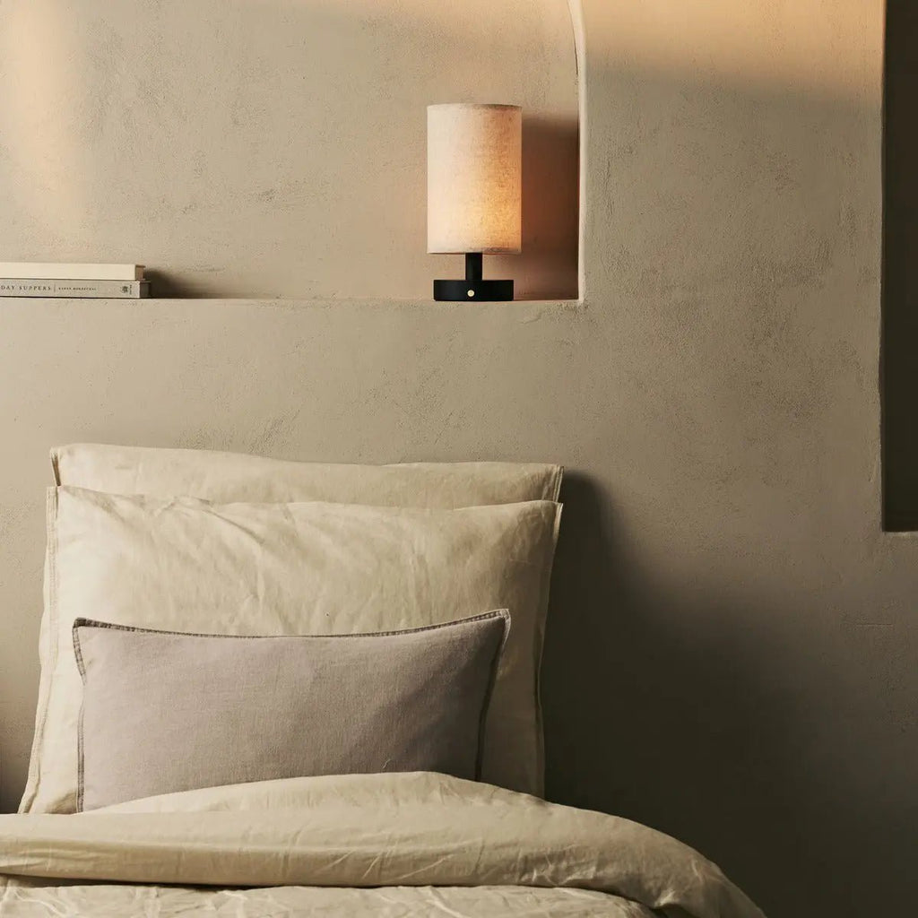 Ben Black houten tafellamp-Oplaadbaar, dimable, USB-C aangedreven