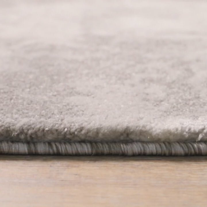 Geometrisch tapijt met RAS in fluweel isocele polypropyleen