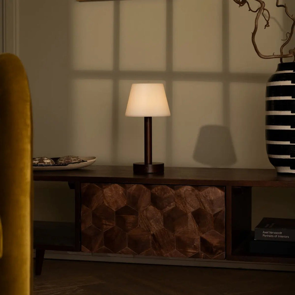 Zoë Donkerbruine Houten Oplaadbare Tafellamp | Dimbaar, USB-C, batterijduur van 80 uur