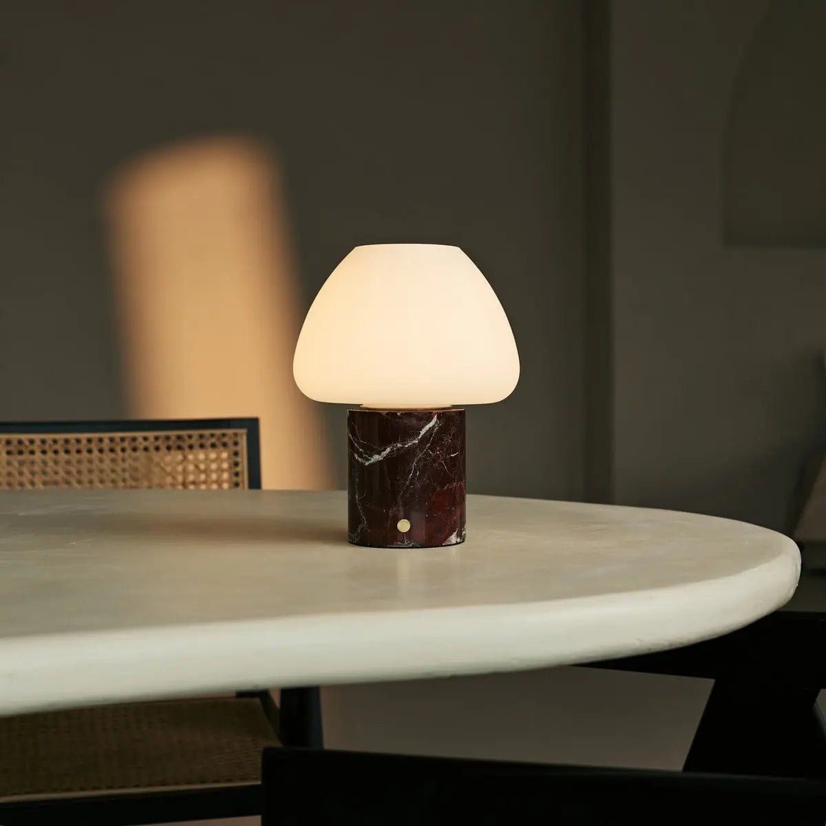 OSTADE ROOD / ROSSO Levanto - Unieke marmeren oplaadbare tafellamp met 3 lichte kleuren en dimfunctie