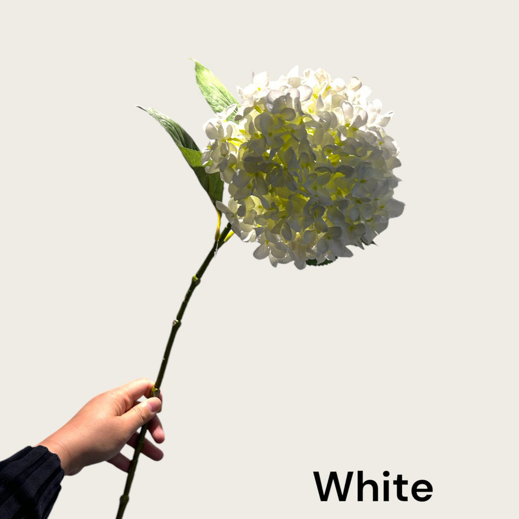 Kortstengelige frisse hortensia | Zijden kunstbloem | Lengte 47cm  1pcs