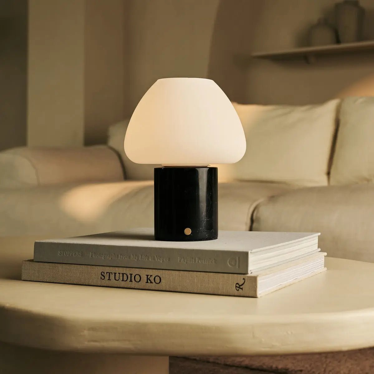 Ostade Black / Nero Marquina - Uniek oplaadbare marmeren tafellamp met 3 lichte kleuren en dimfunctie