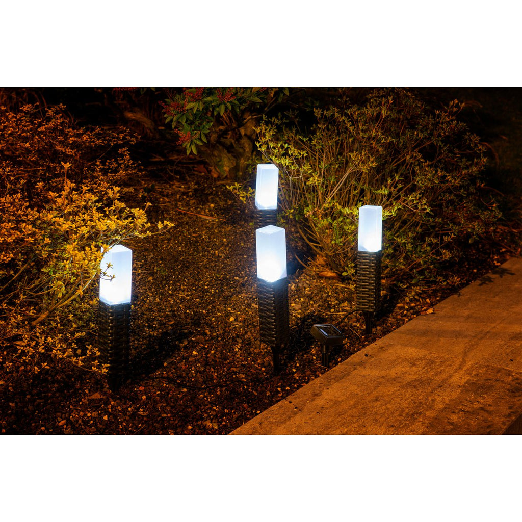 4 Set LED Outdoor Spike, voor buiten, plastic aarde spit in zwart, geïntegreerd LED