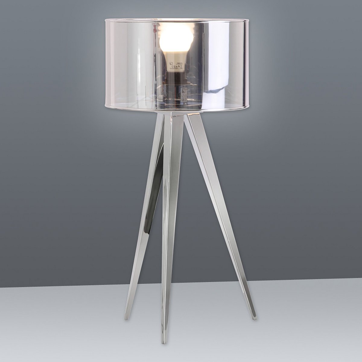 Liv · Driepoot vloerlamp
