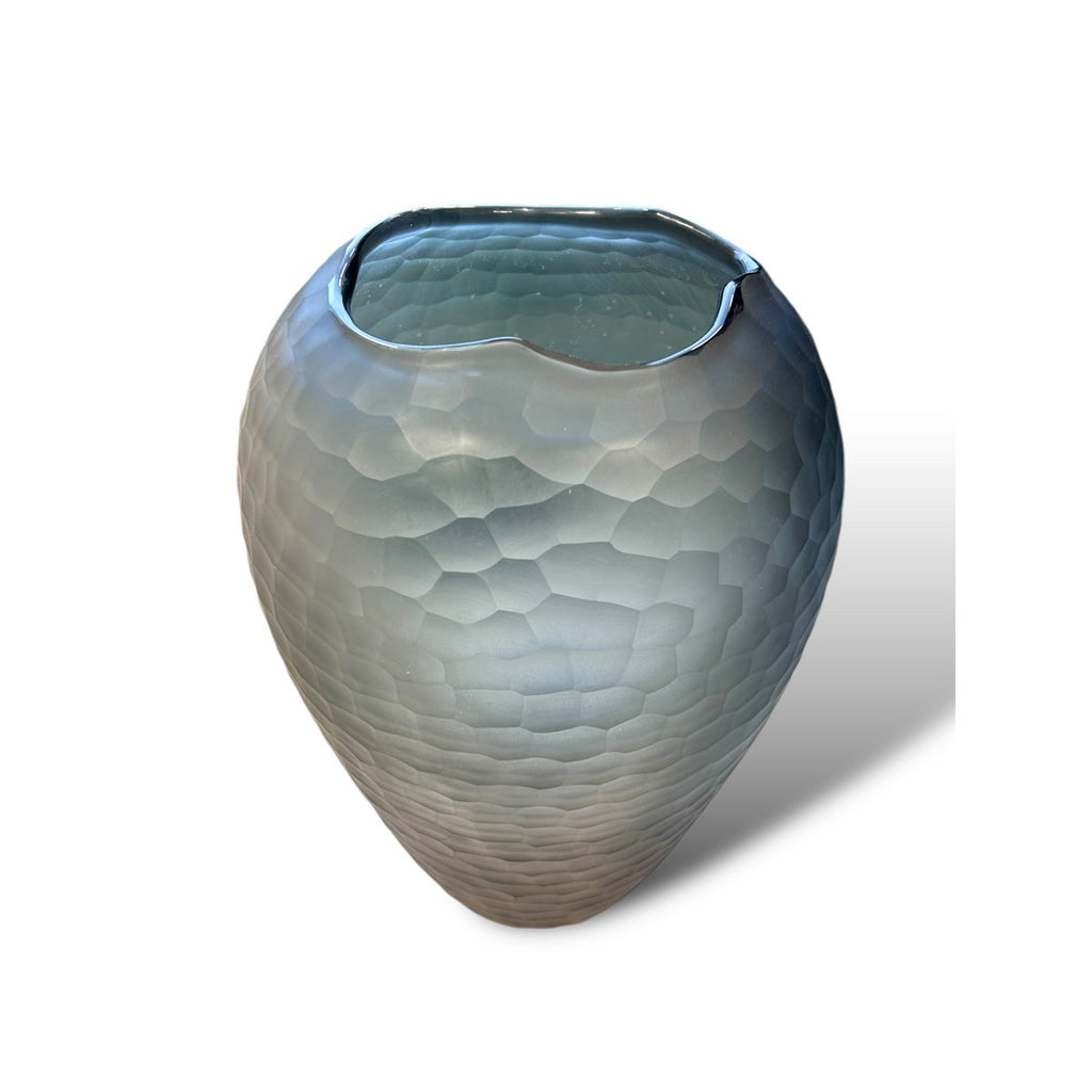 Large Smoked Gray  Vase（fish scale）