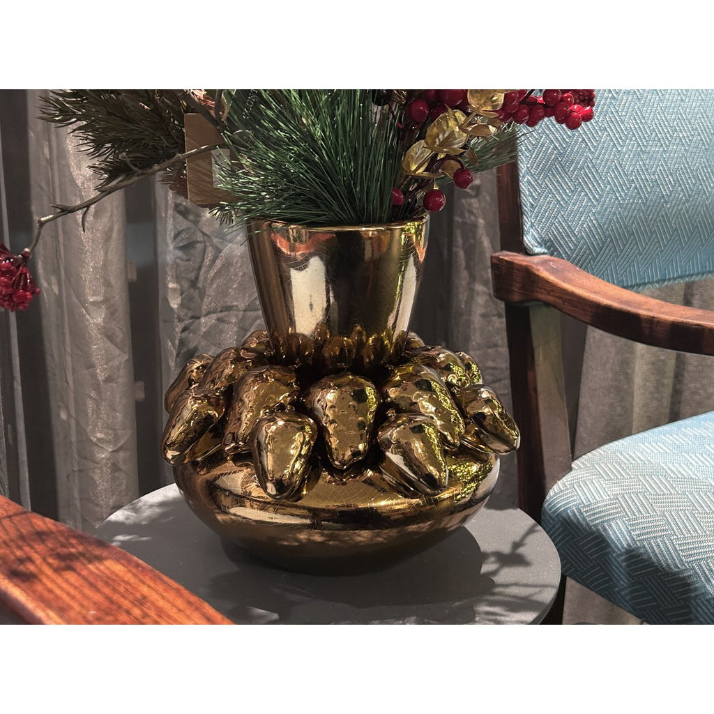 Hand Made Golden Strawberry size:22*23 Hoog