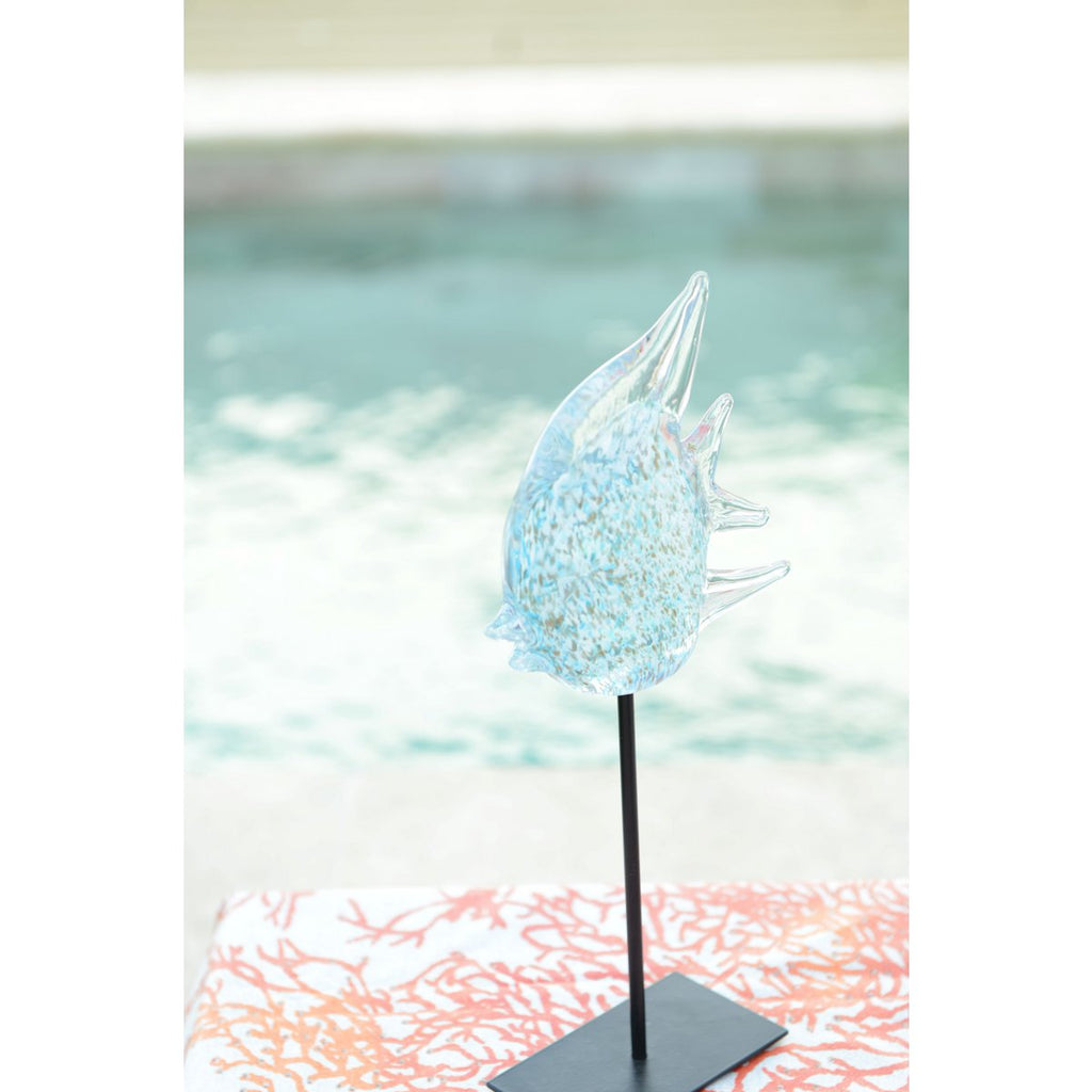 Decoratief blauw glas en transparant metaal