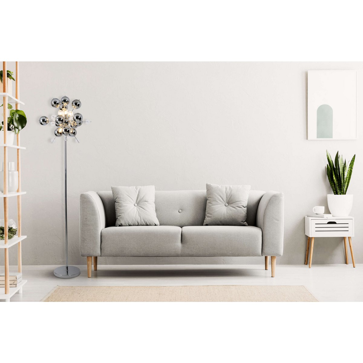 Liv · Houten vloerlamp — chroom