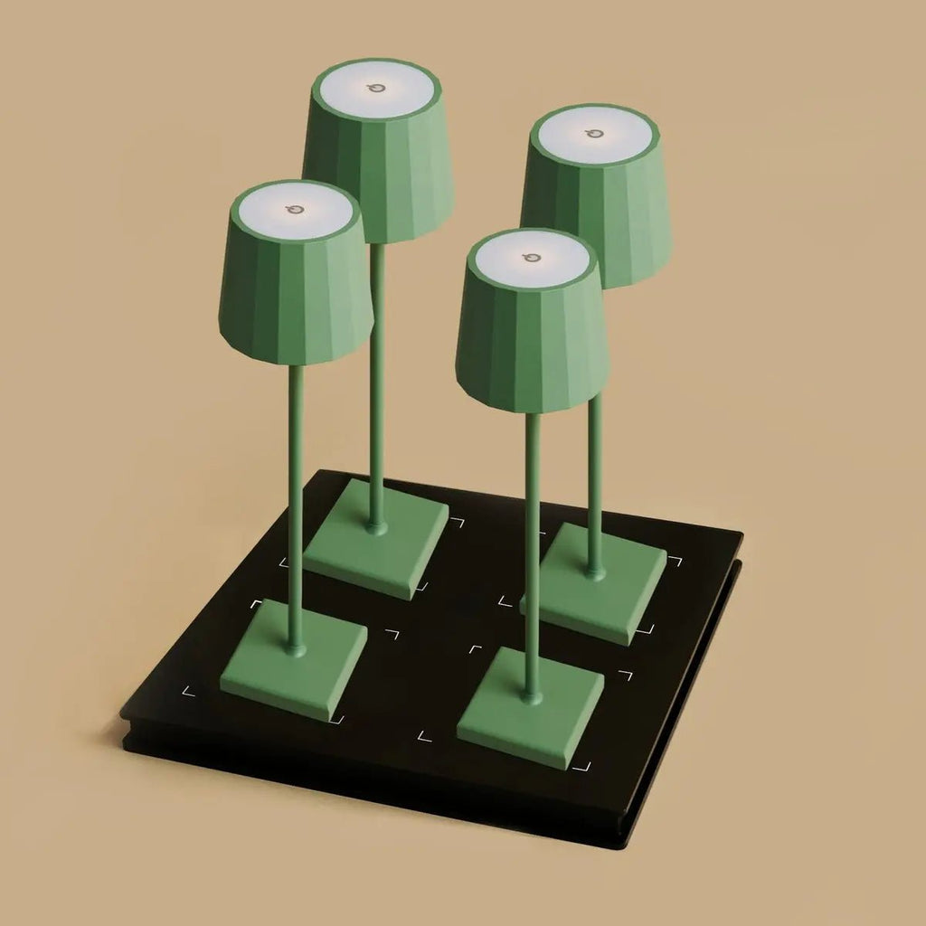 Combi Set Professional-4 x Wouter Sage Green Oplaadbare tafellampen & 1 x Amstel Wireless Charging Station met Qi-Technology
