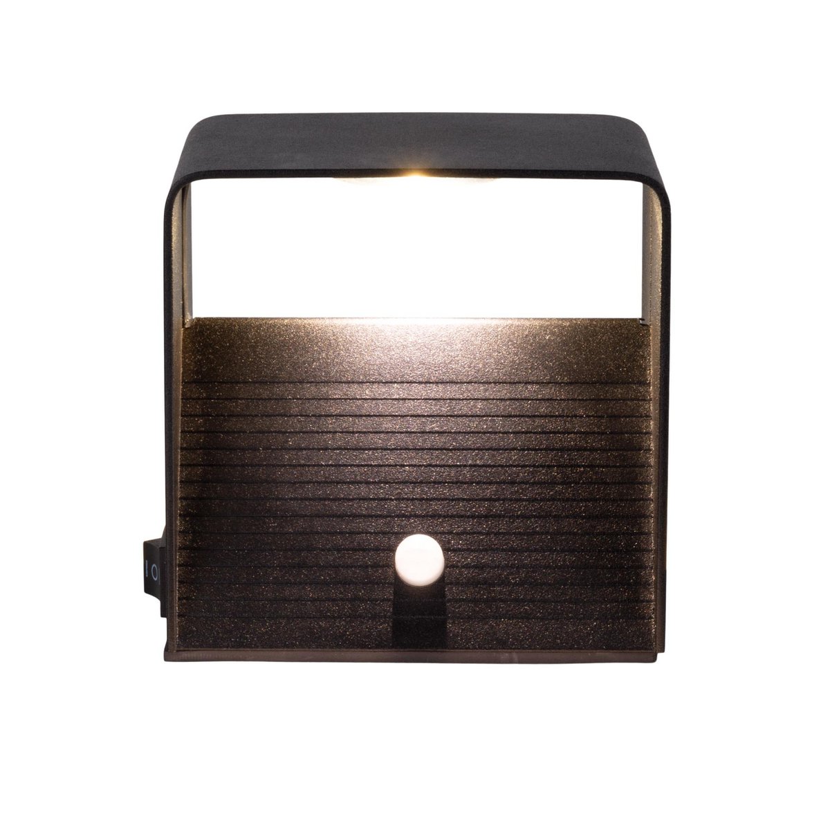 Liv · Metalen wandlamp — zwart