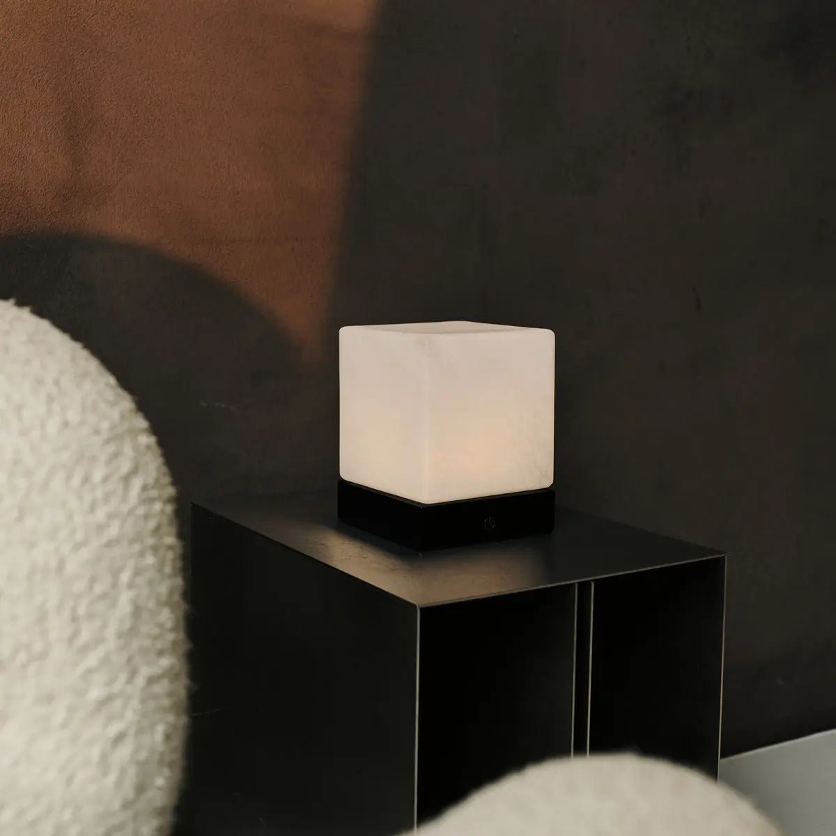 YCE Black Draadloze houten lamp met bevroren glas-oplaadbare, dimbare, 100-uur batterij