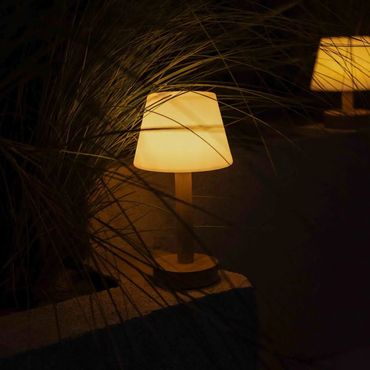 Zoë Lichtbruine Houten Oplaadbare Tafellamp | Dimbaar, USB-C, batterijduur van 80 uur