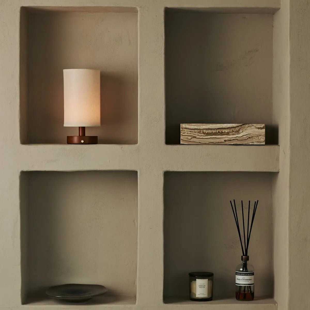 Ben Kastanjebruine houten tafellamp – Oplaadbaar, dimbaar, USB-C-voeding