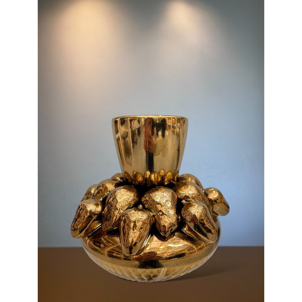 Hand Made Golden Strawberry size:22*23 Hoog