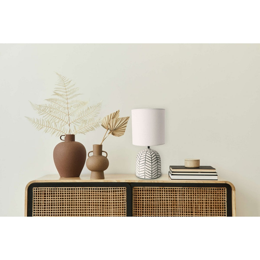 Liv · Houten tafellamp met linnen kap
