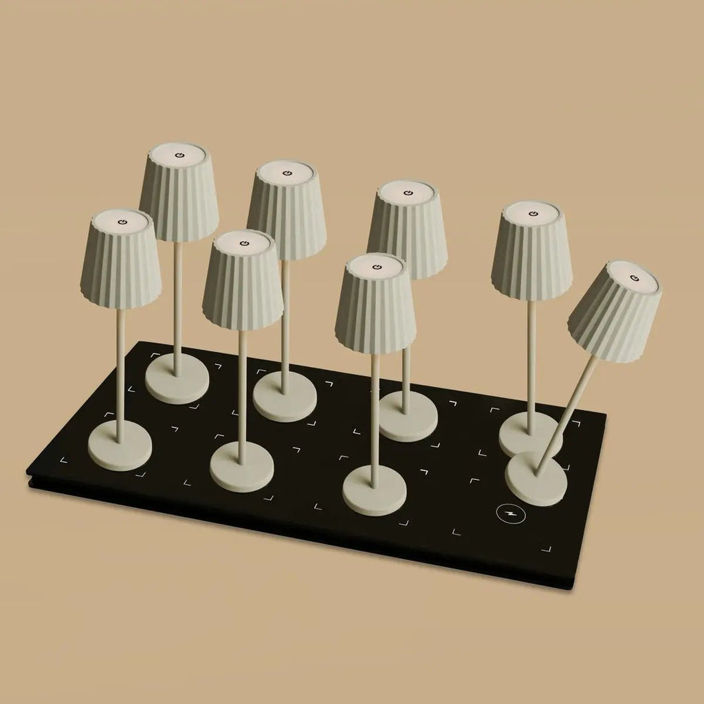 Combi Set Professional-8 x Maya Shadow Gray Oplaadbare tafellampen en 1 x Central Station draadloos laadstation met Qi-Technology